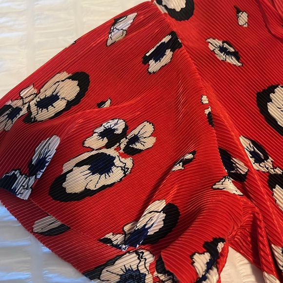 Flowy top - Picture 3 of 5